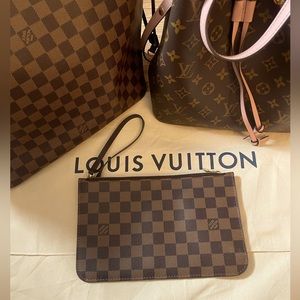 Authentic Louis Vuitton Neverfull MM Damier Pouchette